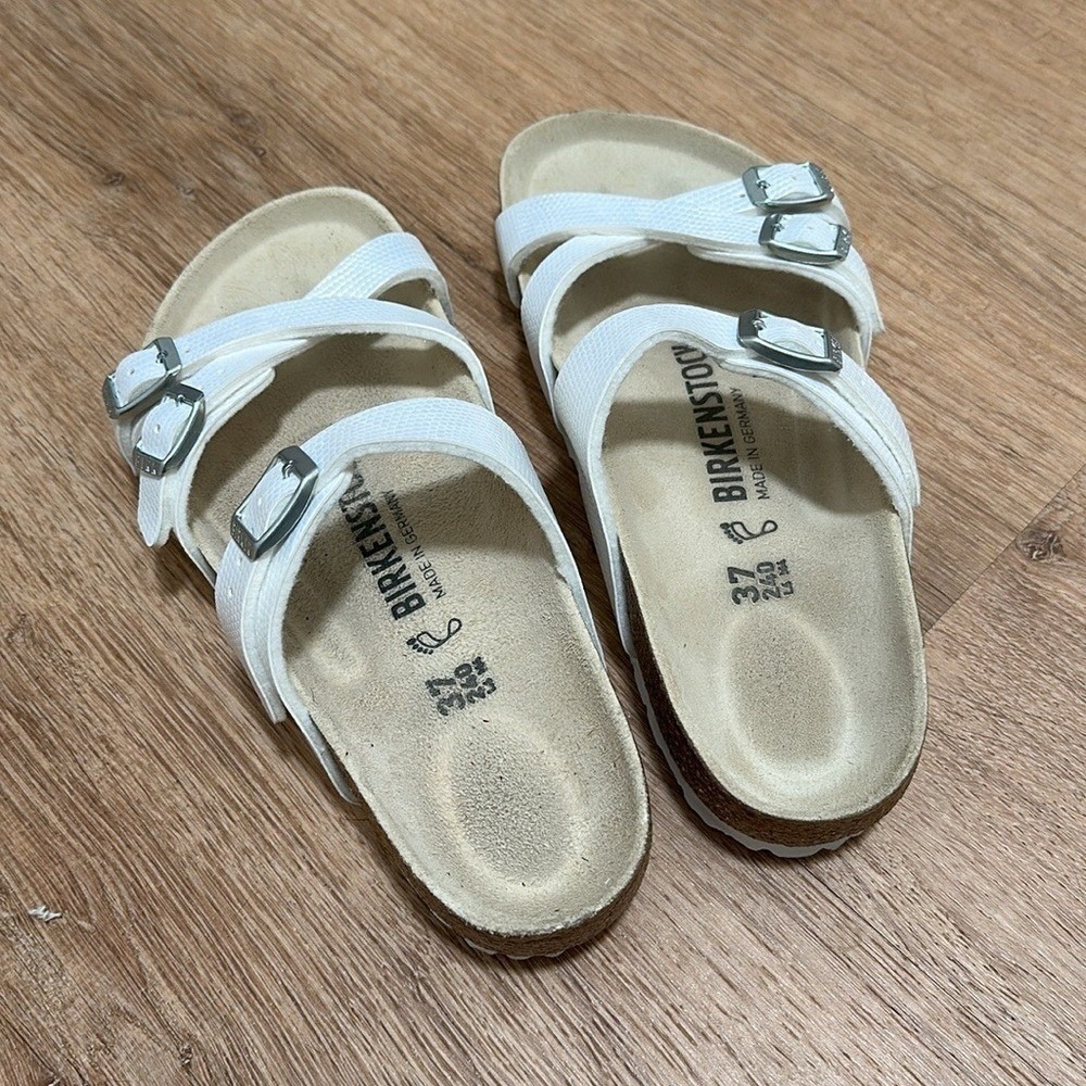 BIRKENSTOCK | Franca Iridescent  White‎ Snake Python Embossed Sandals, EU 37